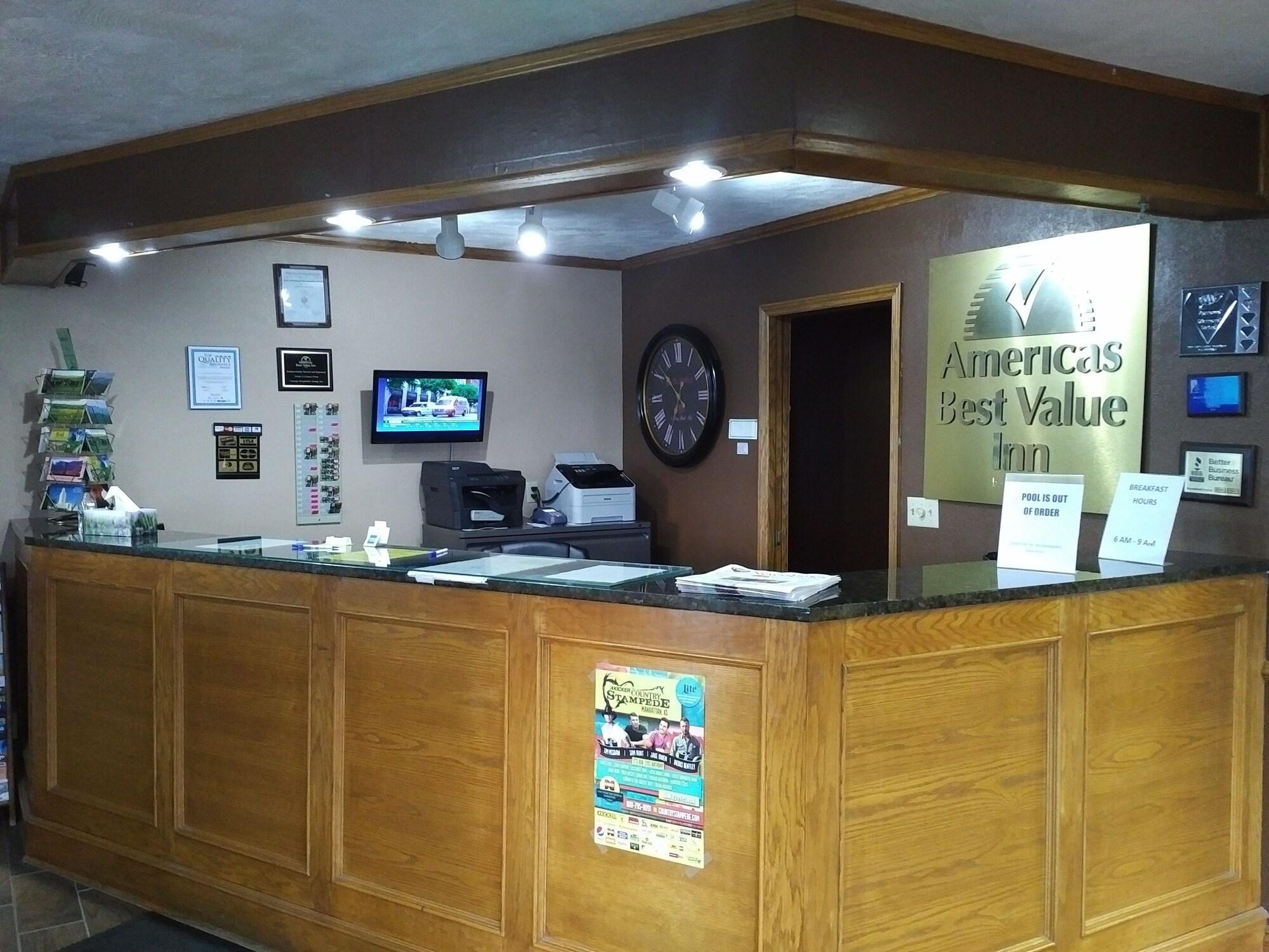 Americas Best Value Inn York Buitenkant foto